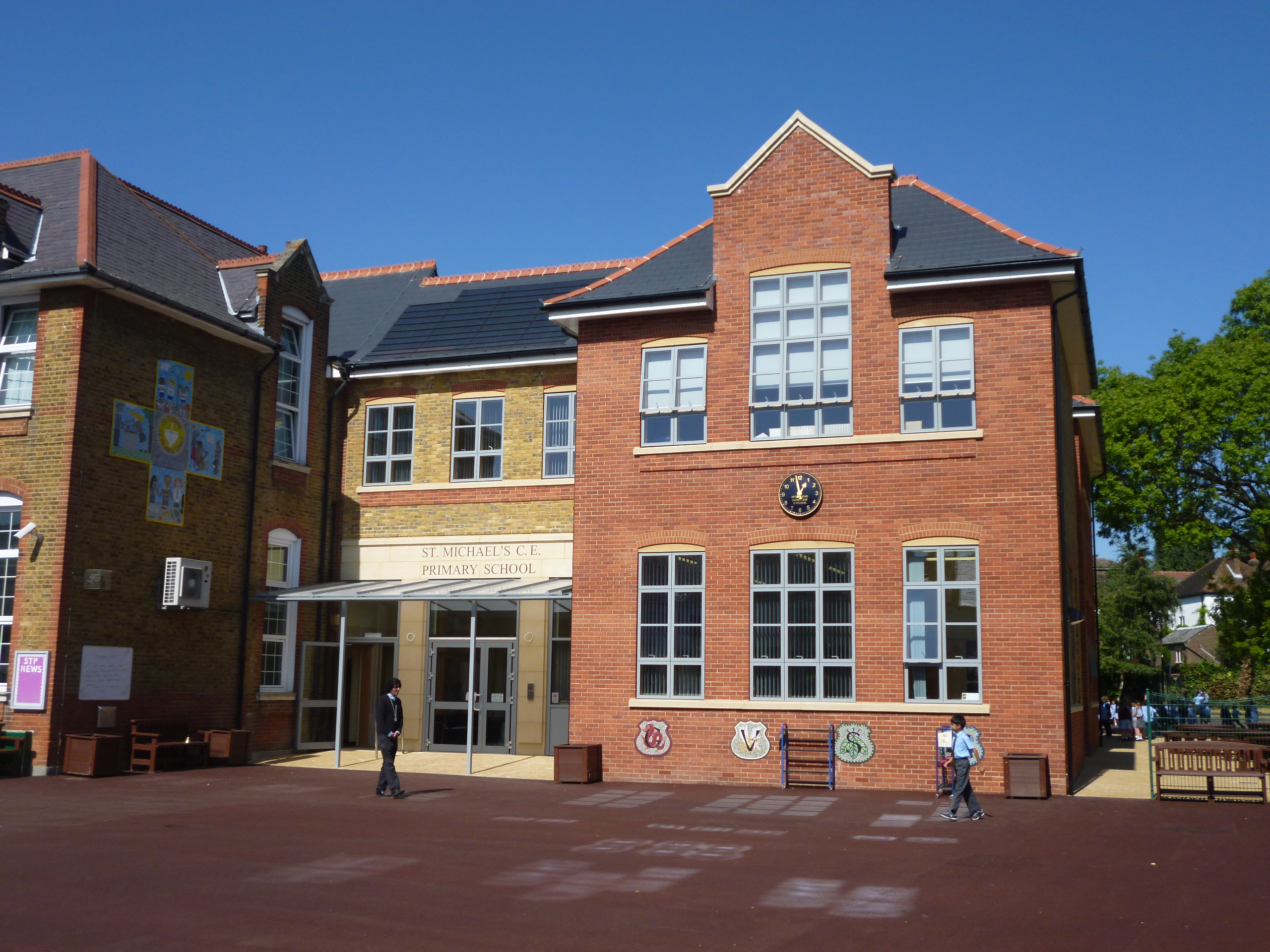 MARLEY ALUTEC GOES BACK TO SCHOOL FOR REFURBISHMENT PROJECT